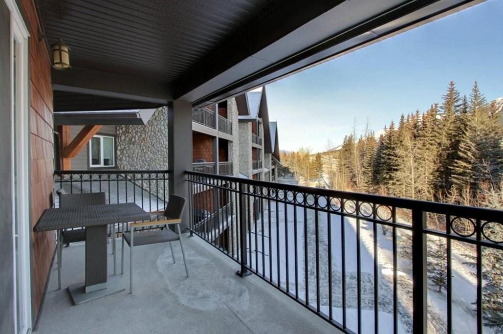 B&B Grand Rockies Resort 2Br 1Pullout Canmore Exteriér fotografie