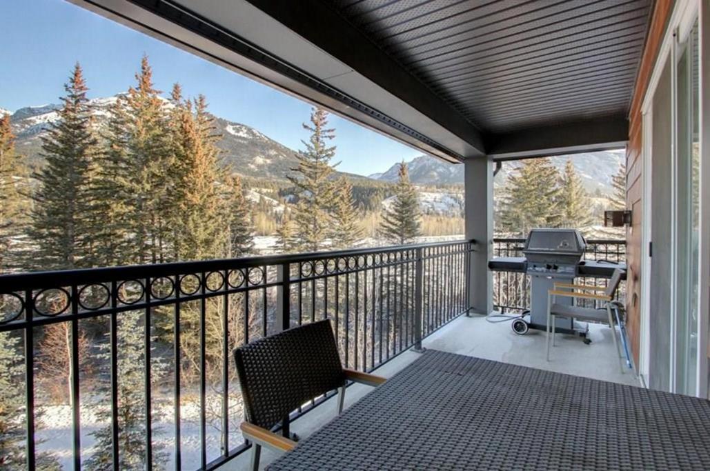 B&B Grand Rockies Resort 2Br 1Pullout Canmore Exteriér fotografie